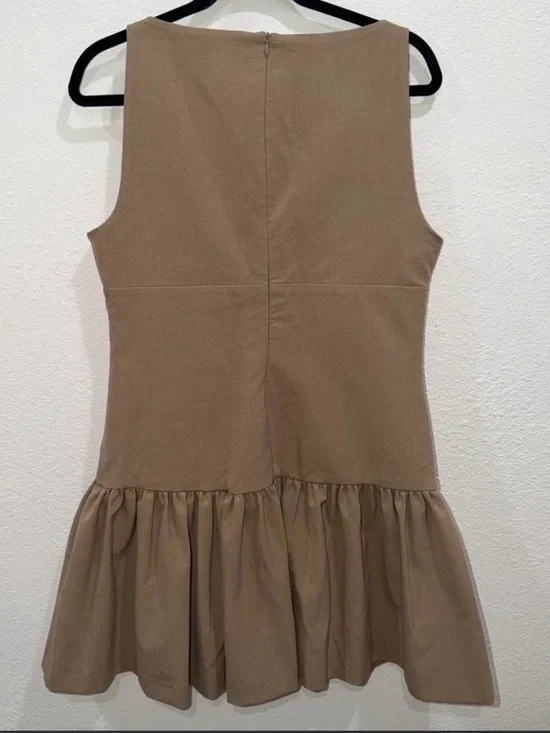 Zara Sleeveless Tan Shift Dress - Picture 2 of 3